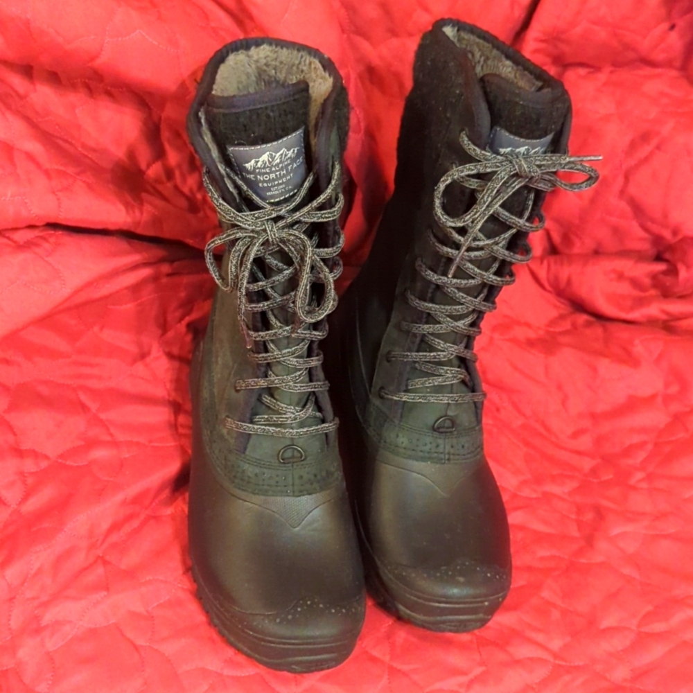 Two Pairs. One Barely Worn North Face Shallista II And Pair Of Uggs.  Size 10.